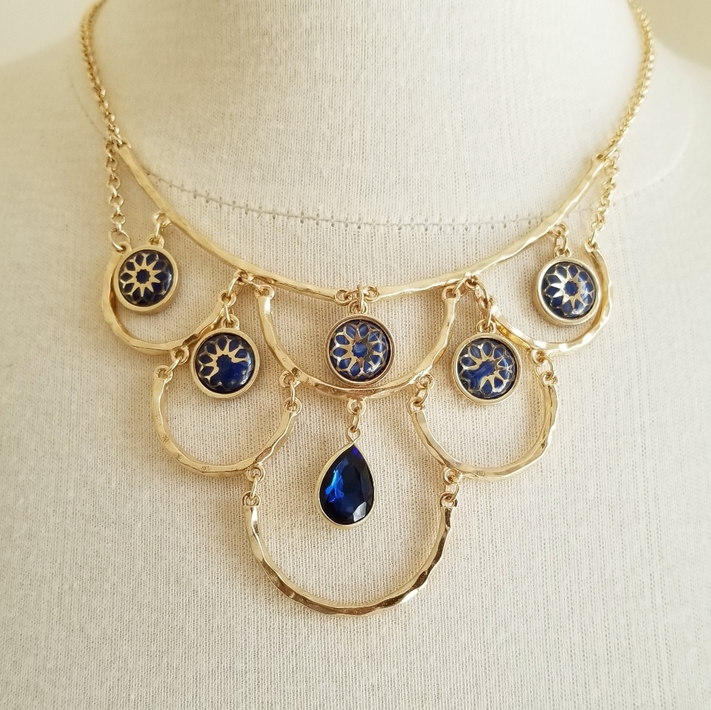 Gold scalloped necklace mystical blue